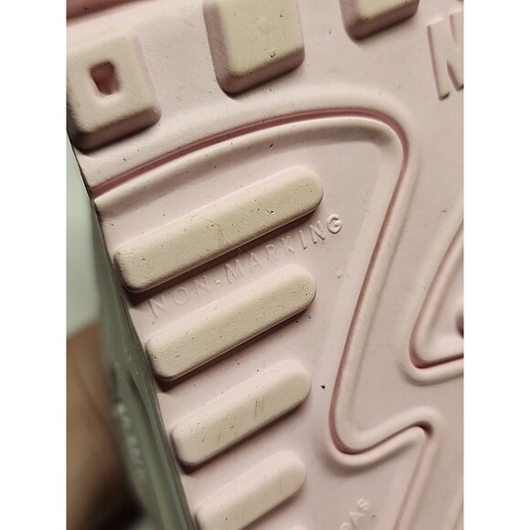 NIKE Air Max Girl's Sz 5Y White Pink Walking Activewear School Travel CD6864-121 - Picture 10 of 11
